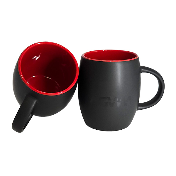 AGWM Black Pearl Mug Red